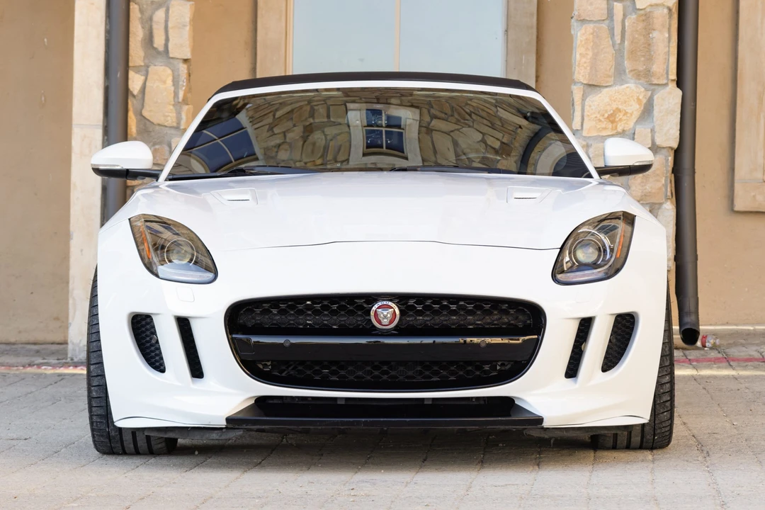 2016 Jaguar F-Type R 1st Gen - Image 11 of 31