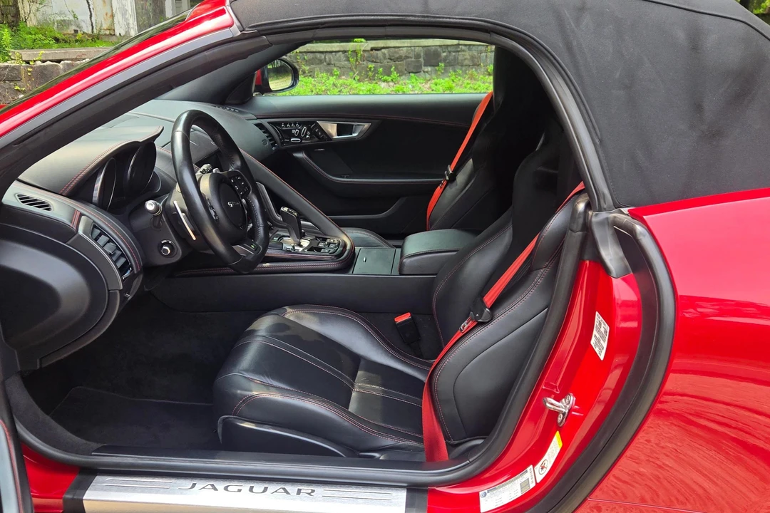 2016 Jaguar F-Type R 1st Gen - Image 31 of 31