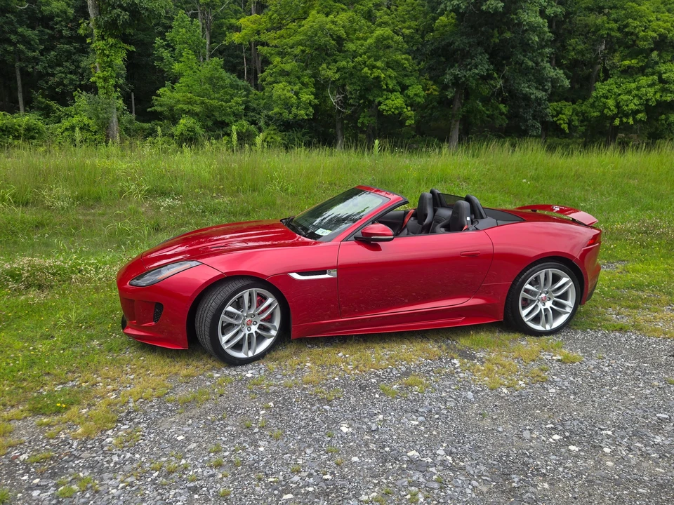 2016 Jaguar F-Type R 1st Gen - Image 9 of 31