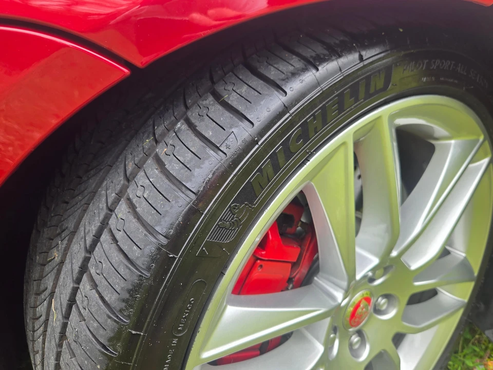 2016 Jaguar F-Type R 1st Gen - Image 28 of 31