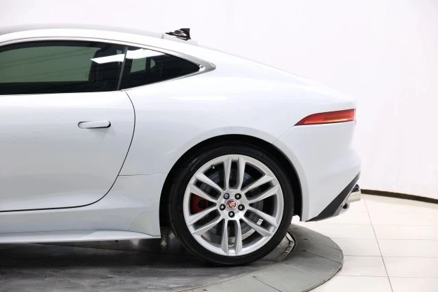 2016 Jaguar F-Type R 1st Gen - Image 9 of 31