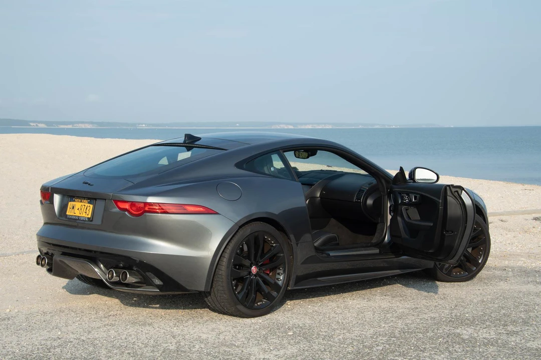 2016 Jaguar F-Type R 1st Gen - Image 26 of 31