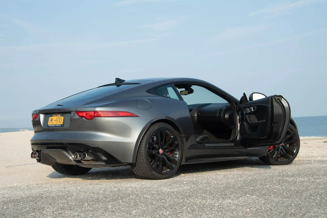 2016 Jaguar F-Type R 1st Gen - Image 23 of 31