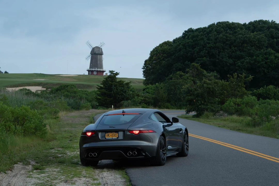 2016 Jaguar F-Type R 1st Gen - Image 20 of 31