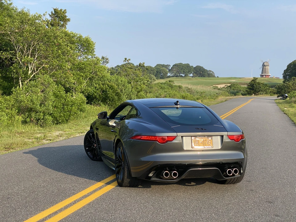 2016 Jaguar F-Type R 1st Gen - Image 14 of 31