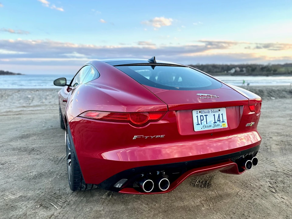 2016 Jaguar F-Type R 1st Gen - Image 12 of 31
