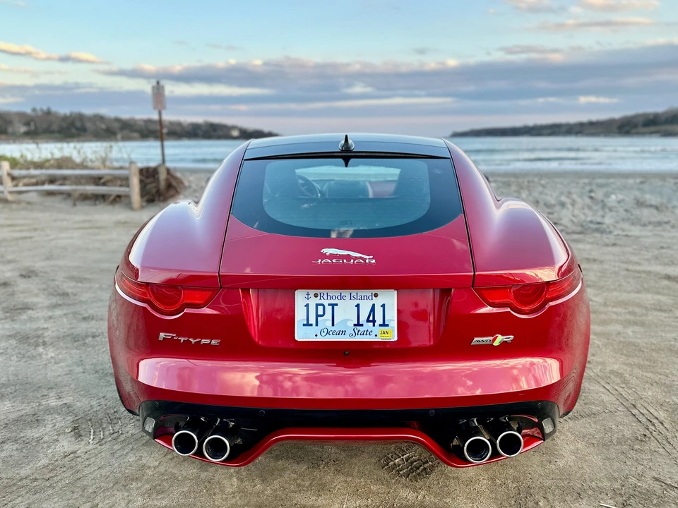 2016 Jaguar F-Type R 1st Gen - Image 13 of 31