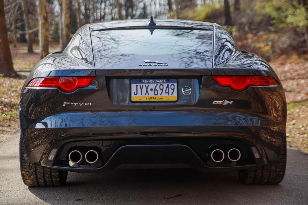 2016 Jaguar F-Type R 1st Gen - Image 5 of 31