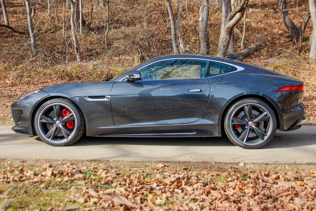 2016 Jaguar F-Type R 1st Gen - Image 3 of 31