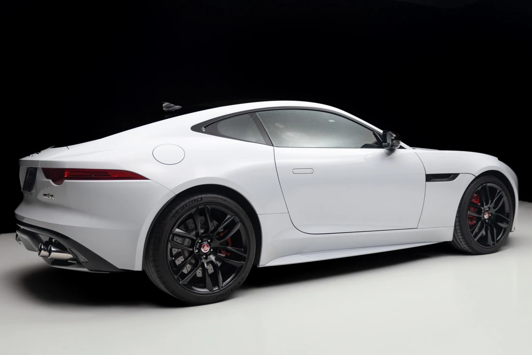 2016 Jaguar F-Type R 1st Gen - Image 25 of 31