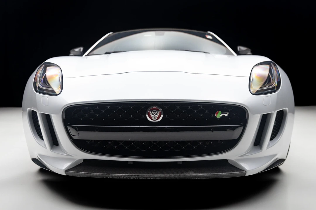 2016 Jaguar F-Type R 1st Gen - Image 17 of 31