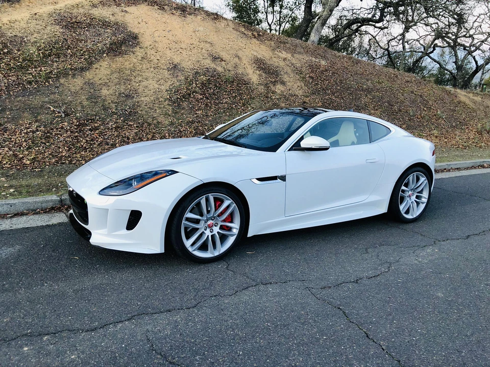 2016 Jaguar F-Type R 1st Gen - Image 25 of 31