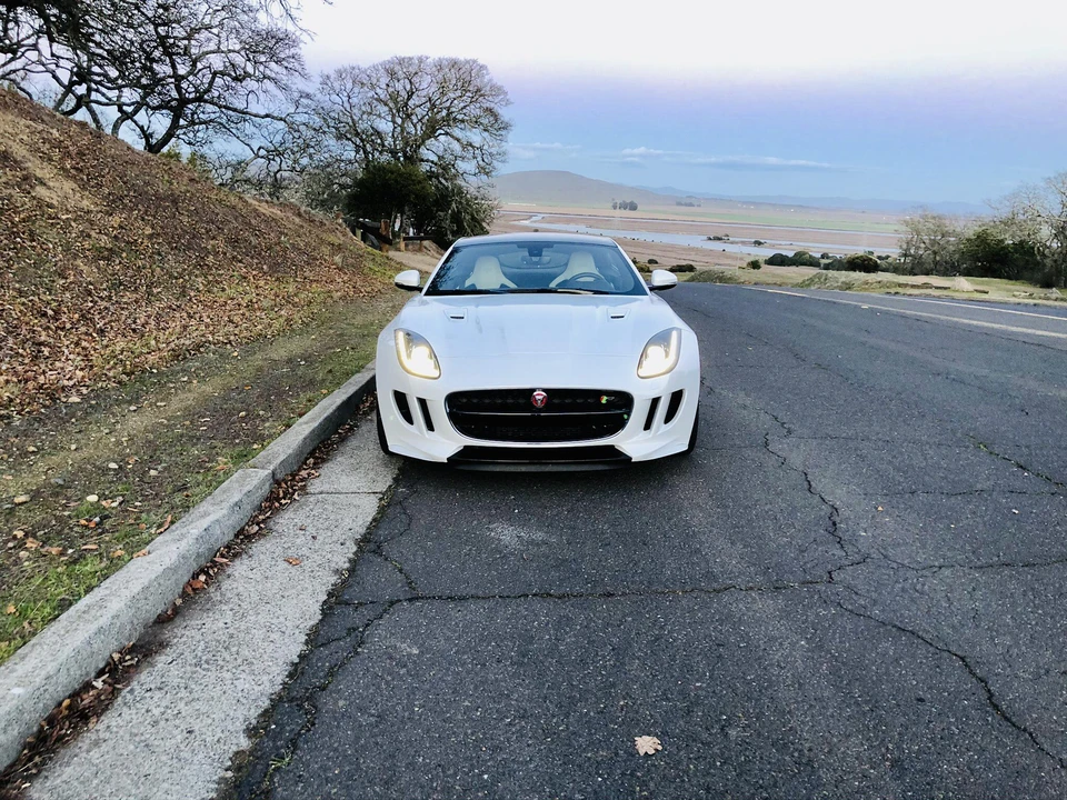 2016 Jaguar F-Type R 1st Gen - Image 10 of 31