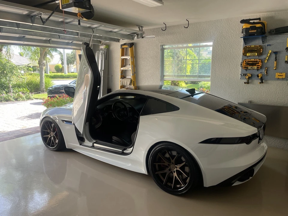2016 Jaguar F-Type R 1st Gen - Image 4 of 21