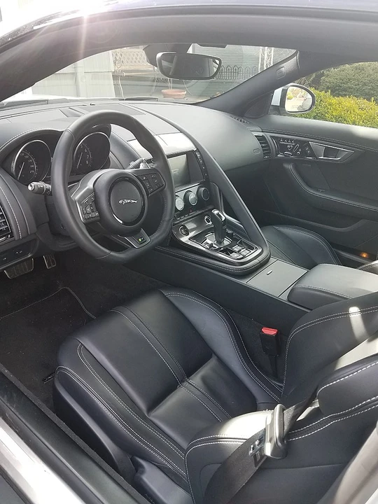 2016 Jaguar F-Type R 1st Gen - Image 5 of 8