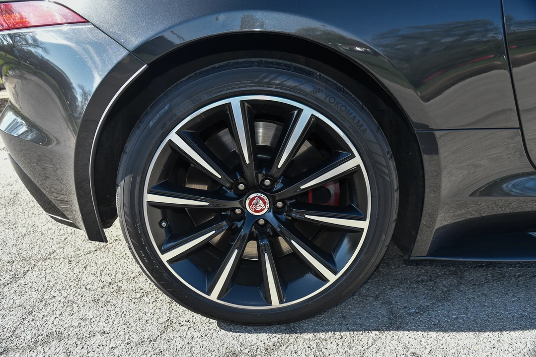 2016 Jaguar F-Type 1st Gen - Image 24 of 31