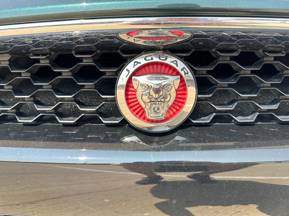 2016 Jaguar F-Type 1st Gen - Image 27 of 31