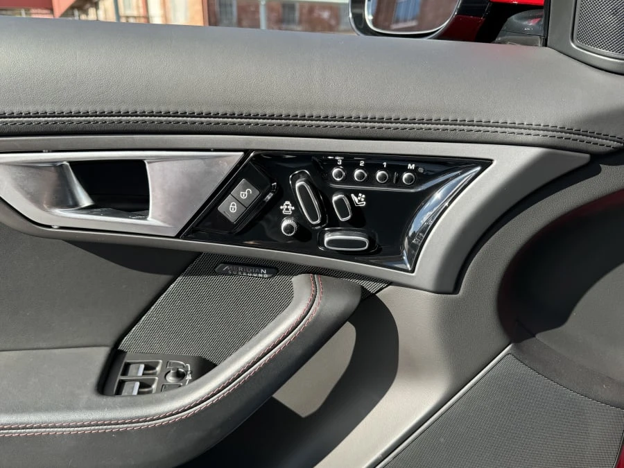 2016 Jaguar F-Type 1st Gen - Image 7 of 12