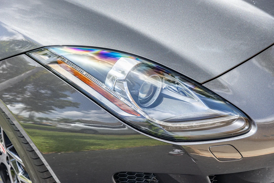 2016 Jaguar F-Type - Image 10 of 31