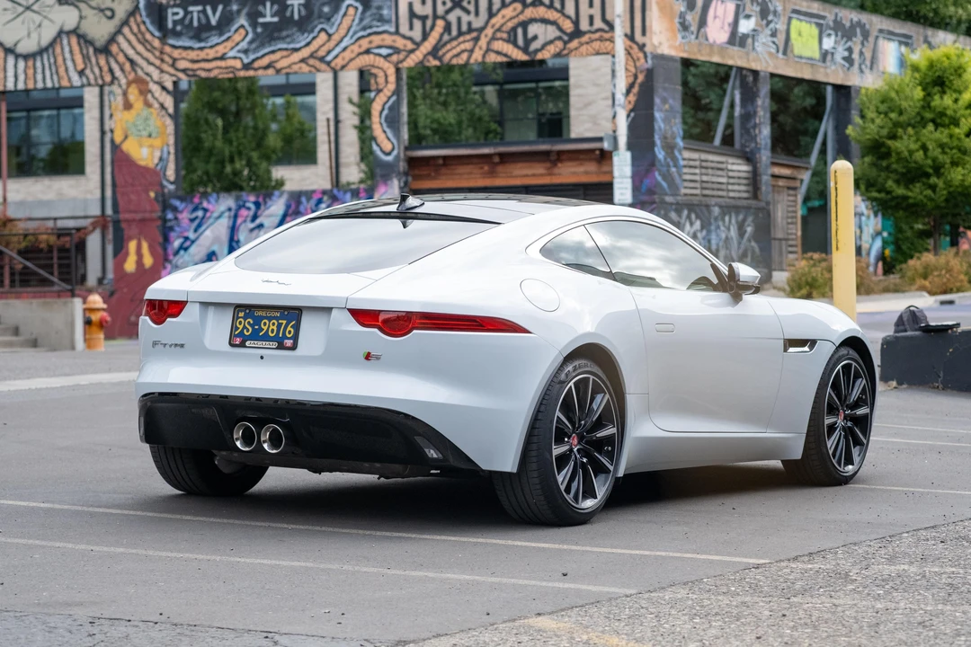 2016 Jaguar F-Type - Image 4 of 31