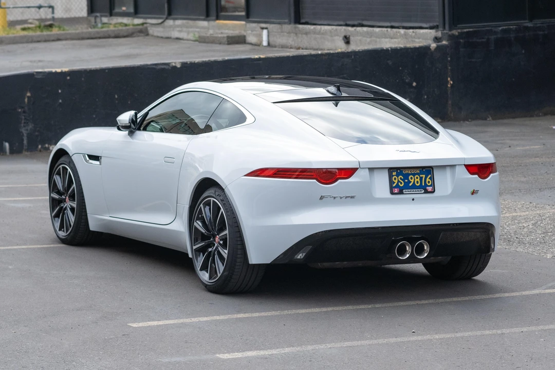 2016 Jaguar F-Type - Image 7 of 31