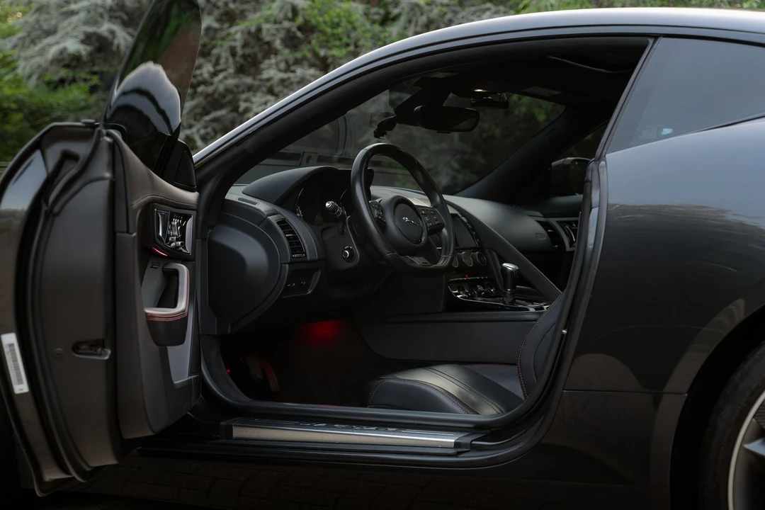 2016 Jaguar F-Type 1st Gen - Image 10 of 14