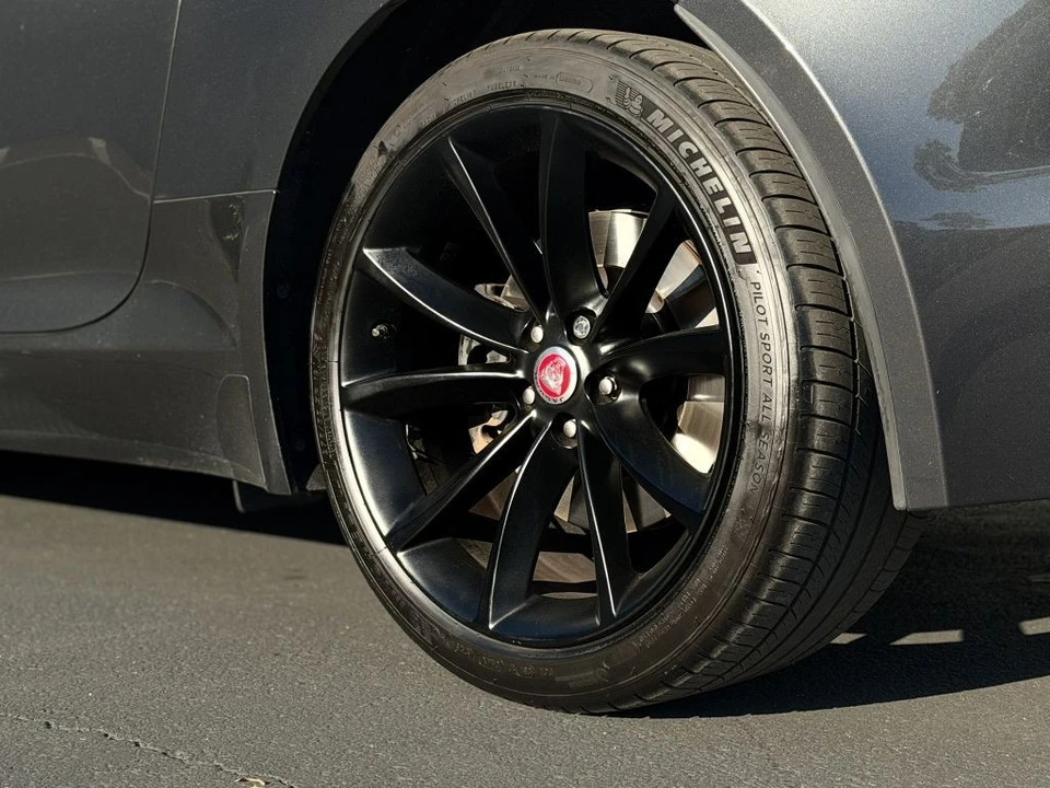 2016 Jaguar F-Type 1st Gen - Image 17 of 21