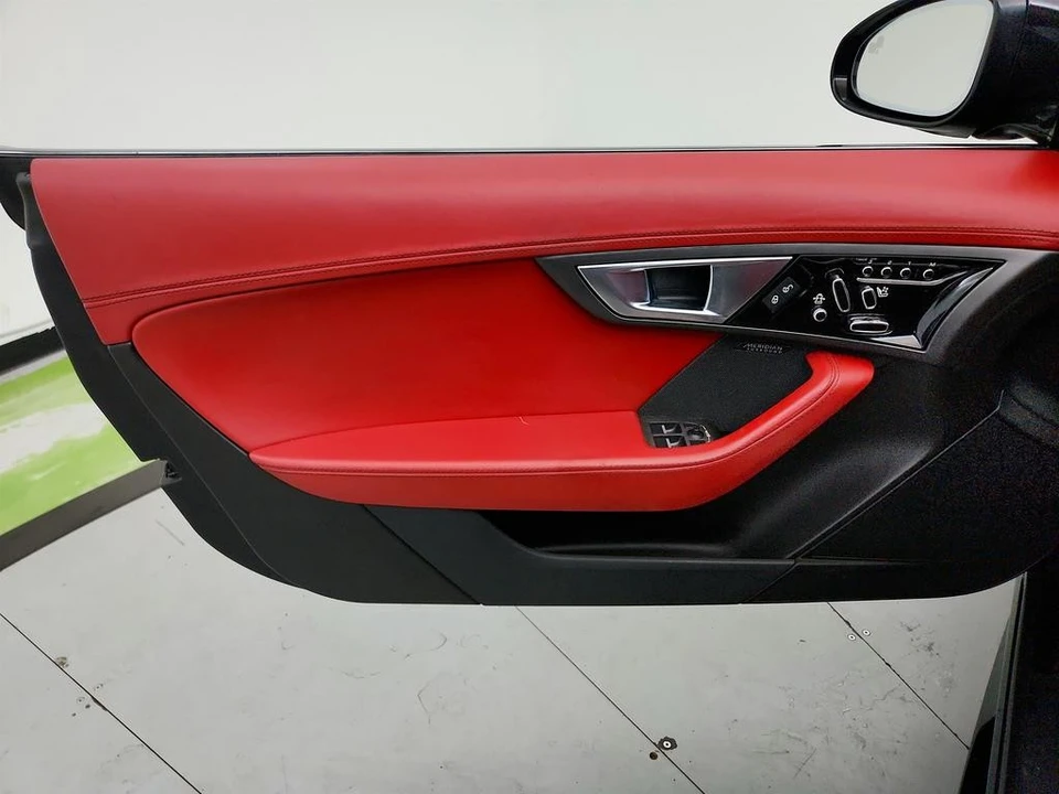 2016 Jaguar F-Type 1st Gen - Image 24 of 31
