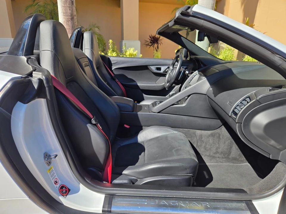 2016 Jaguar F-Type 1st Gen - Image 17 of 21