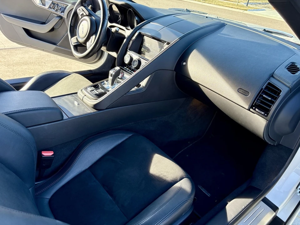 2016 Jaguar F-Type 1st Gen - Image 11 of 18