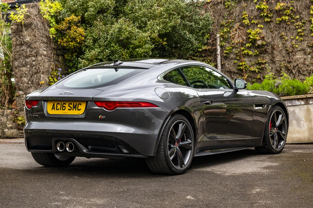2016 Jaguar F-Type 1st Gen - Image 5 of 31