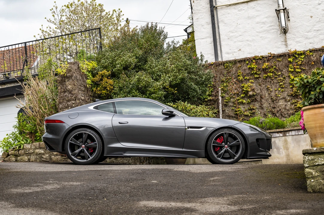 2016 Jaguar F-Type 1st Gen - Image 4 of 31