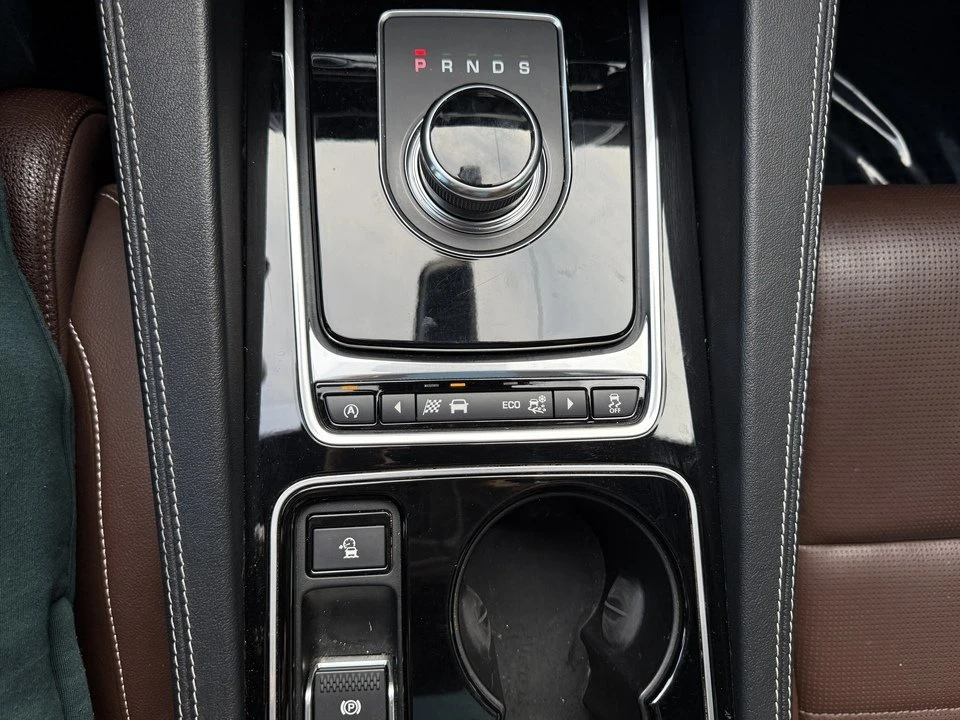 2016 Jaguar F-Pace - Image 17 of 20