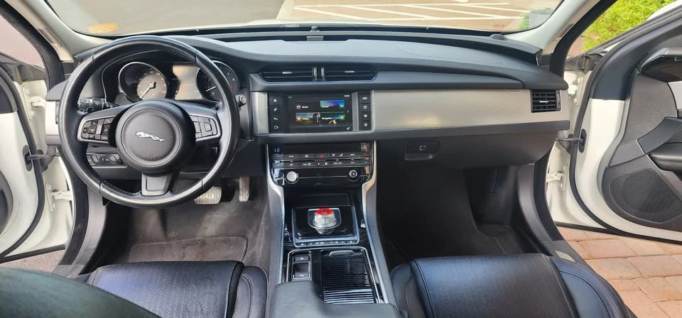 2016 Jaguar X260 XF - Image 15 of 20