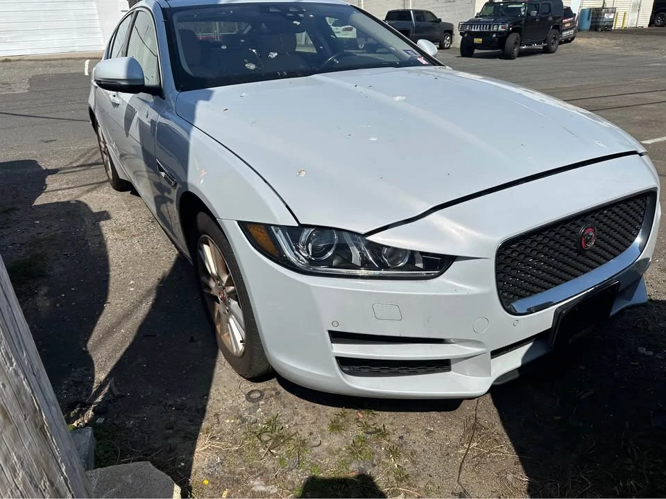 2016 Jaguar XE - Image 6 of 14