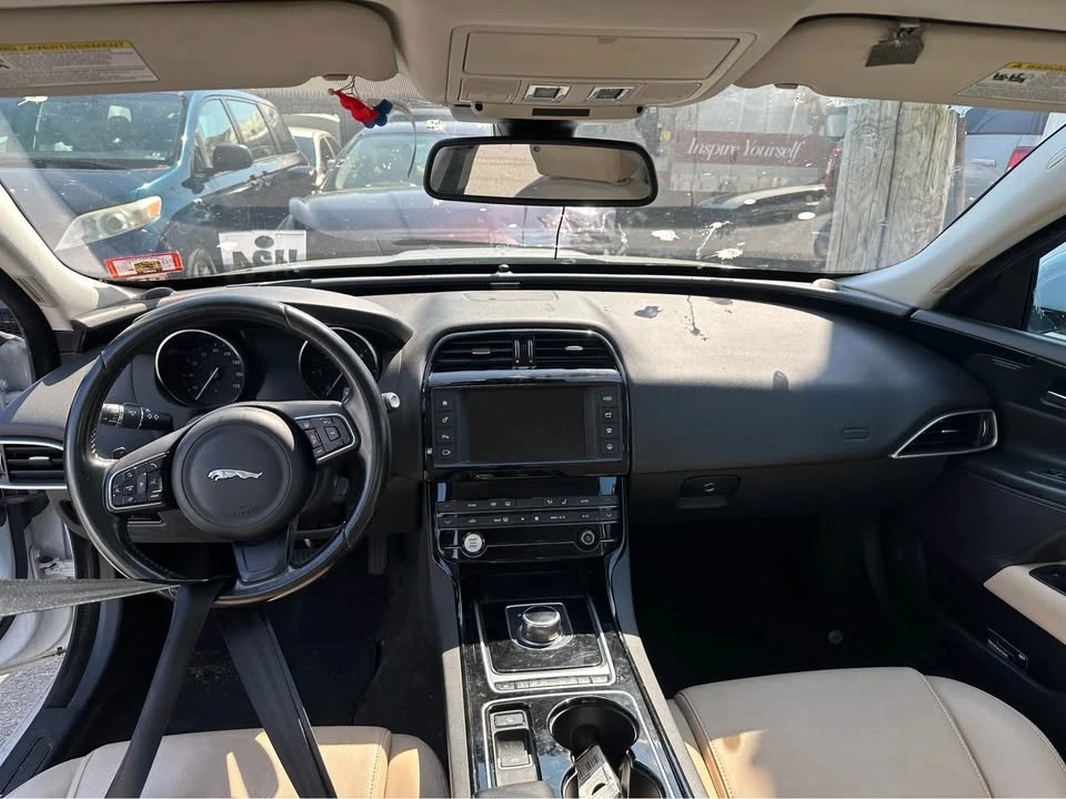 2016 Jaguar XE - Image 11 of 14