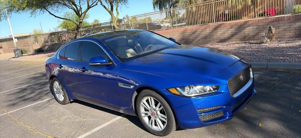 2016 Jaguar XE - Image 3 of 8