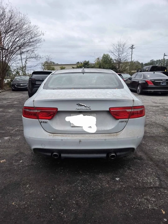2016 Jaguar XE - Image 8 of 20