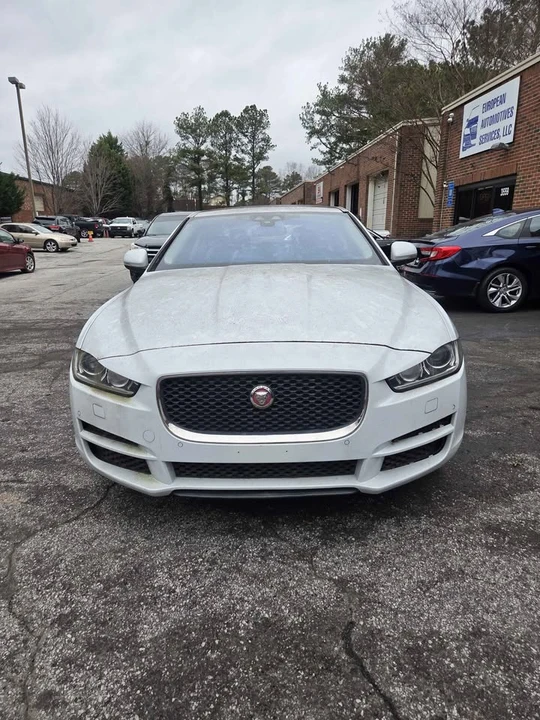 2016 Jaguar XE - Image 5 of 20