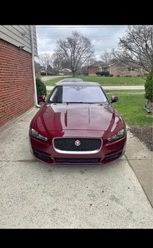 2016 Jaguar XE XE 20d Premium Sedan 4D
