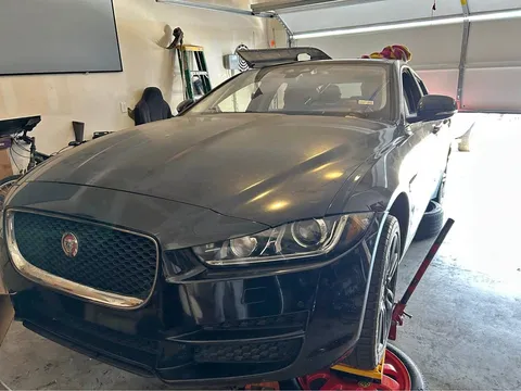 2016 Jaguar XE XE 20d Prestige Sedan 4D