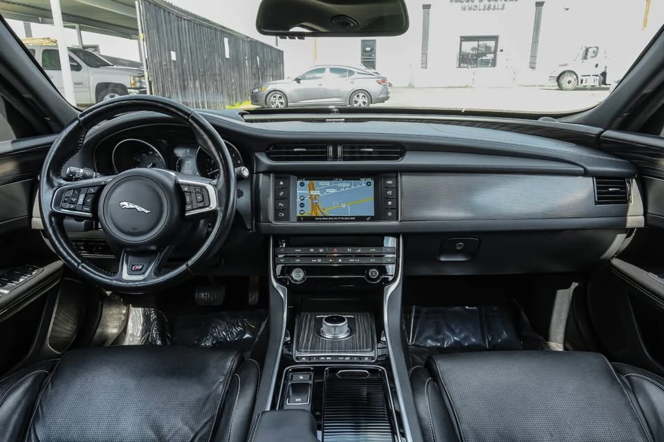 2016 Jaguar X260 XF - Image 11 of 19