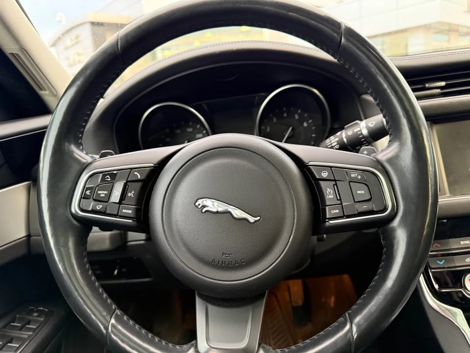 2016 Jaguar X260 XF - Image 8 of 8