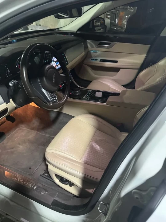 2016 Jaguar X260 XF - Image 4 of 12
