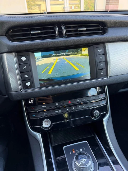 2016 Jaguar X260 XF - Image 9 of 17