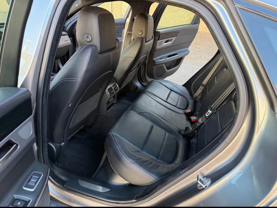 2016 Jaguar X260 XF - Image 8 of 15