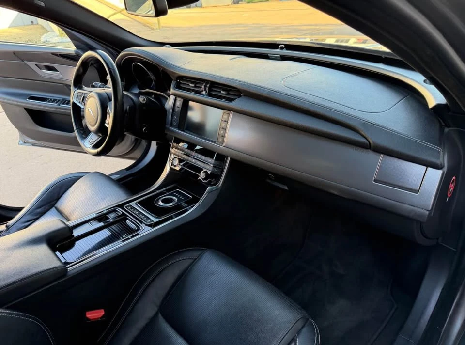 2016 Jaguar X260 XF - Image 7 of 15
