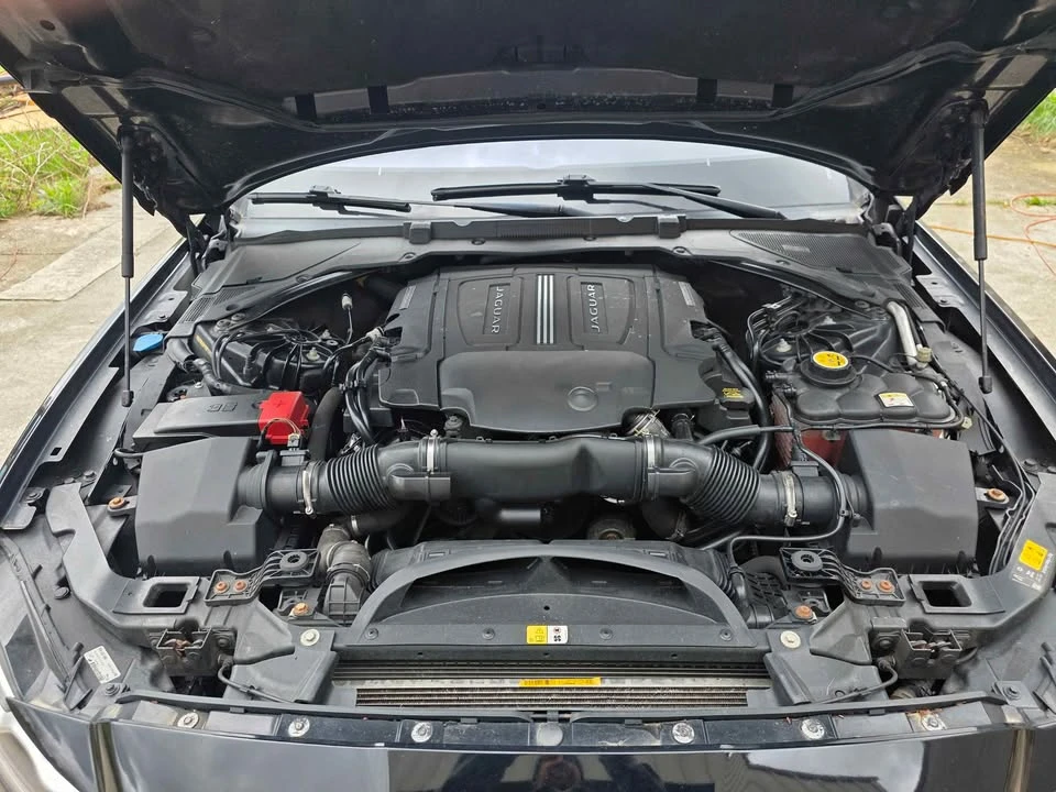 2016 Jaguar X260 XF - Image 3 of 10