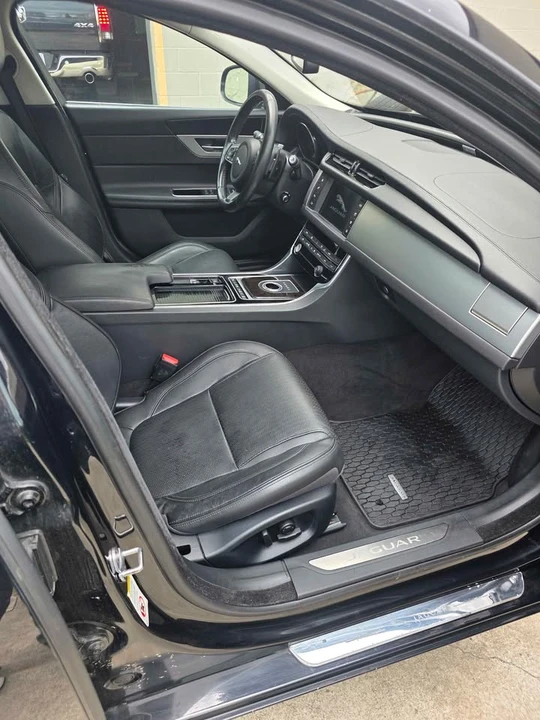 2016 Jaguar X260 XF - Image 6 of 10