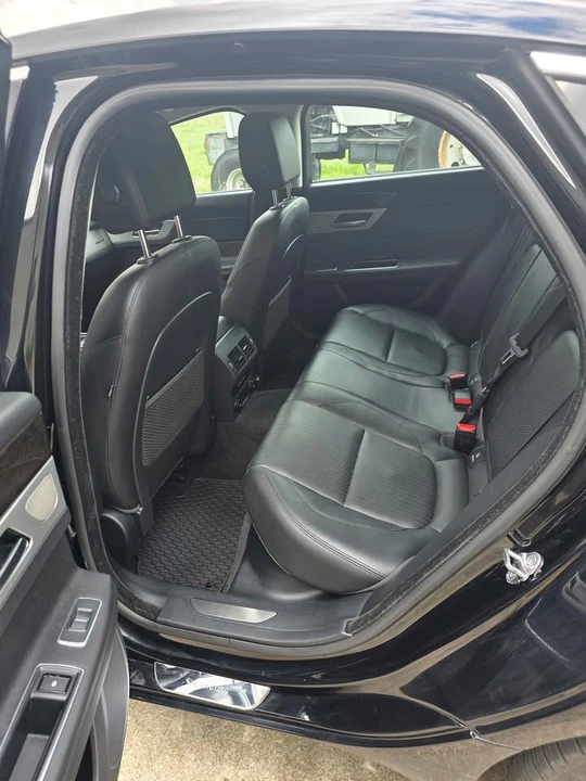 2016 Jaguar X260 XF - Image 8 of 10